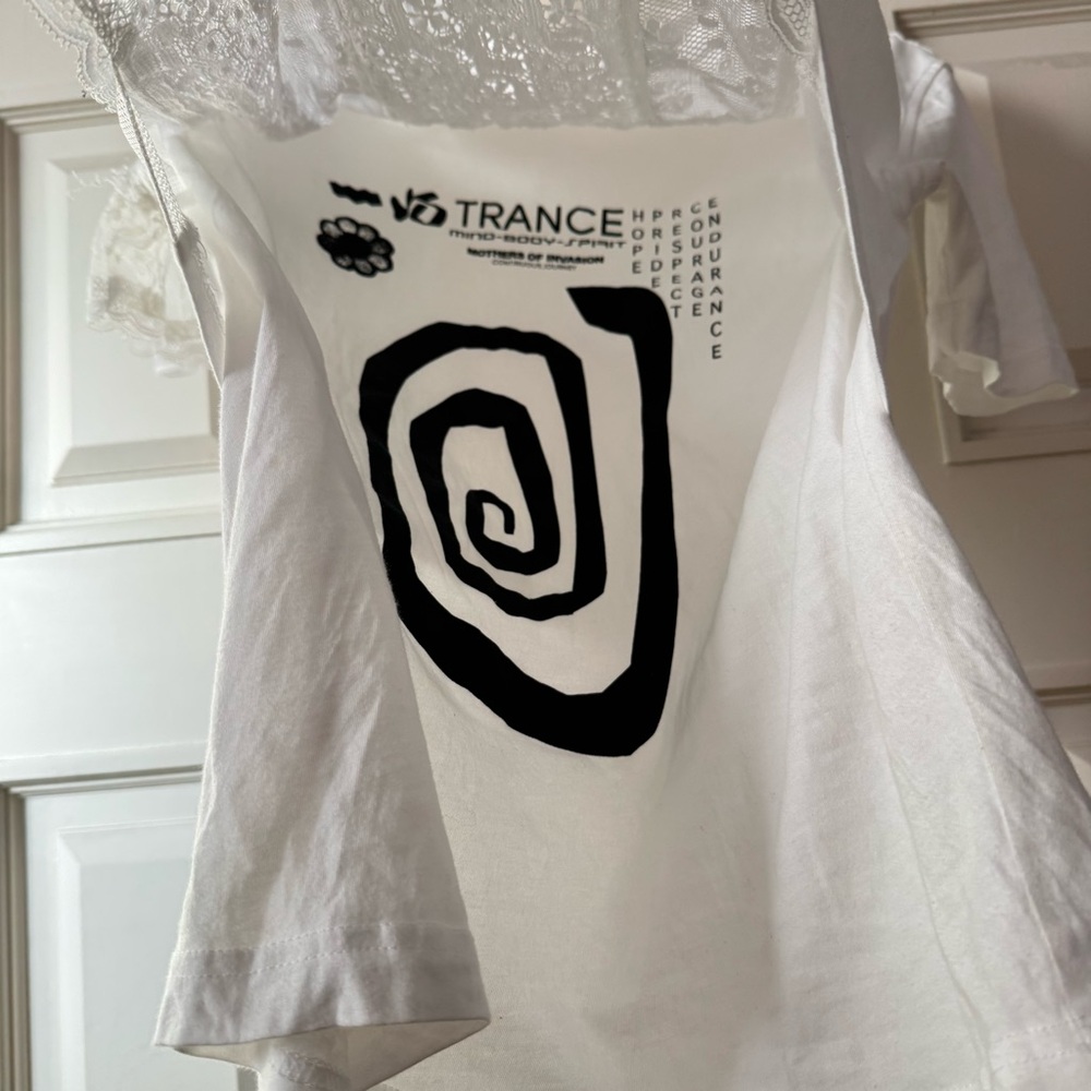 McQ by Alexander McQueen Lace Layered Asymmetrical White Tee - Picture 6 of 8
